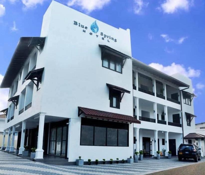 Blue Spring Hotel Wadduwa Exterior foto